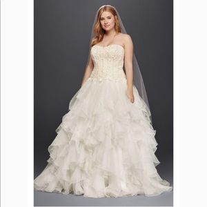 Oleg Cassini Strapless Wedding Dress